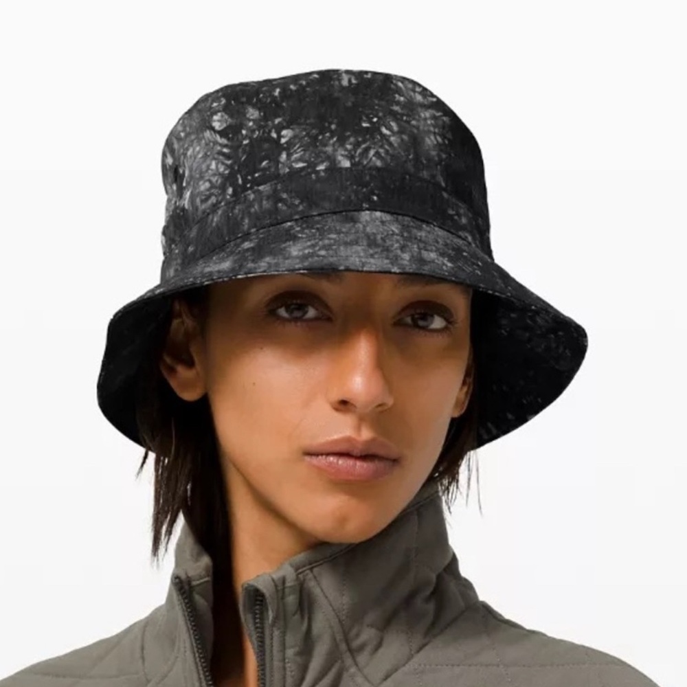 Lululemon Athletica Bucket Hat